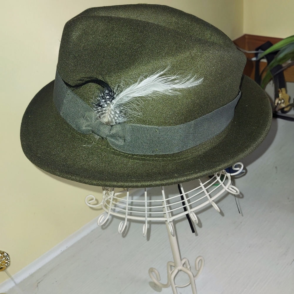Green Fedora Hat w/ Feathers Unisex New in Bag